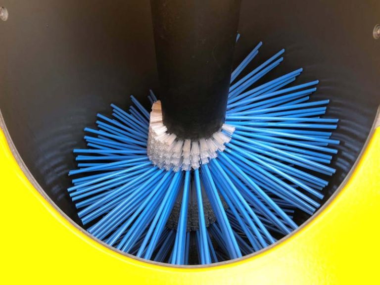 BBW2020 Ball Cleaning Machine brush closeup